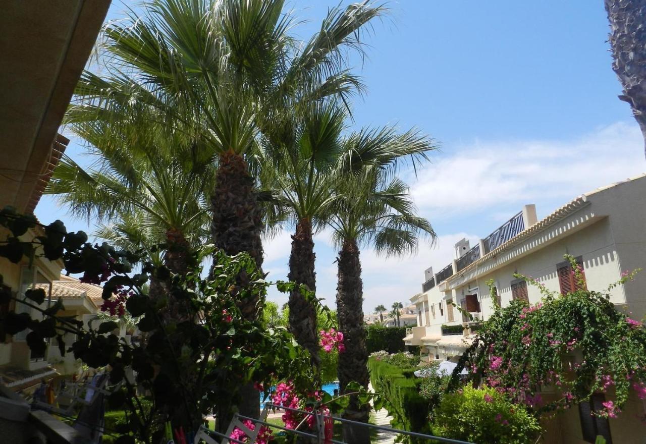 Playa Flamenca Apartment Exterior photo